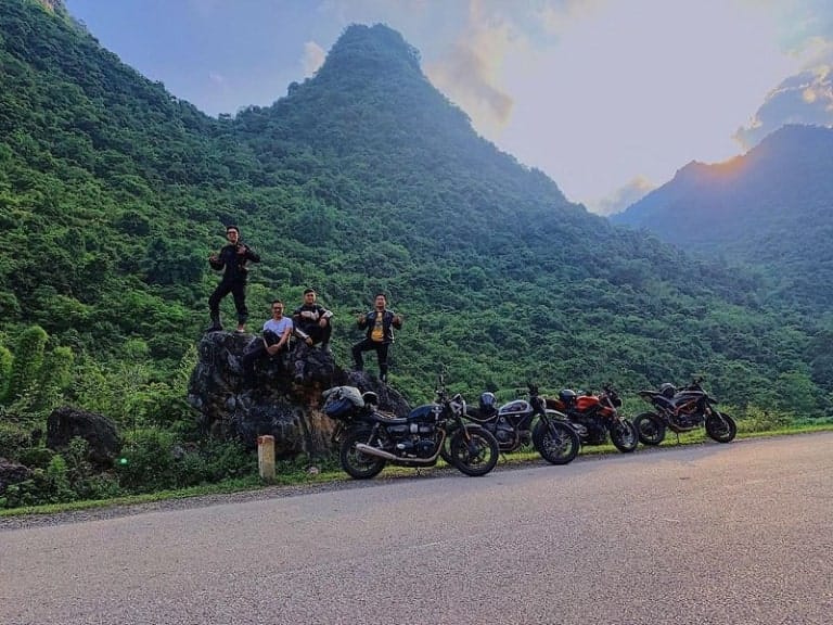 Du Lịch Cao Bằng Mùa Hè: 7 Kinh Nghiệm Cho Người Đi Lần Đầu Du Lịch Cao Bằng Mùa Hè: 7 Kinh Nghiệm Cho Người Đi Lần Đầu