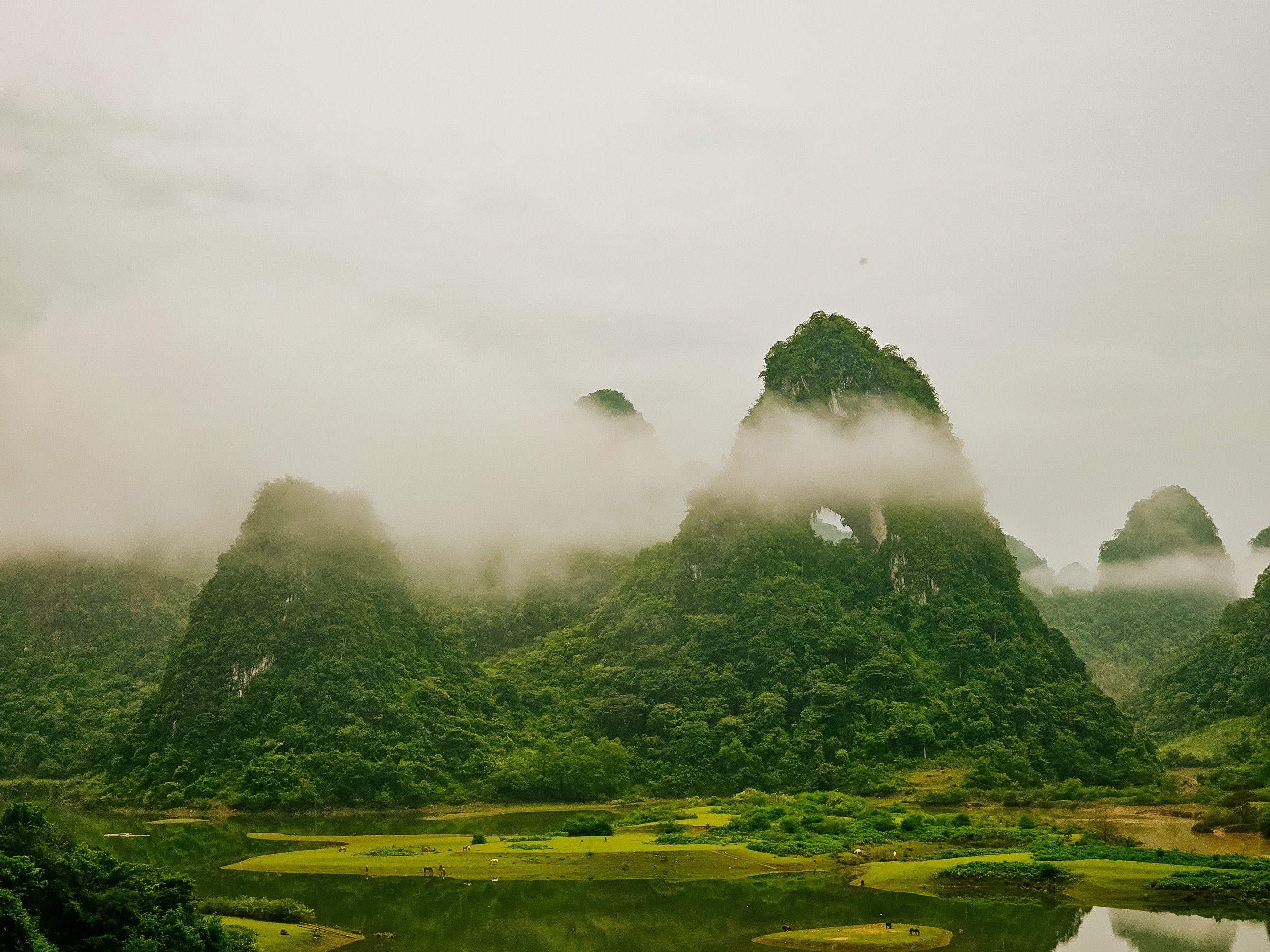 Những địa điểm du lịch Cao Bằng đẹp, nổi tiếng nên đi một lần Những địa điểm du lịch Cao Bằng đẹp, nổi tiếng nên đi một lần