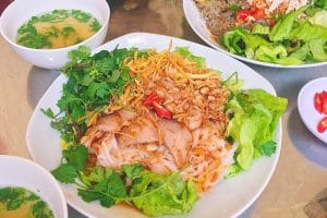 Cẩm Nang Du Lịch Cao Bằng - Khám Phá Ẩm Thực Đặc Sắc