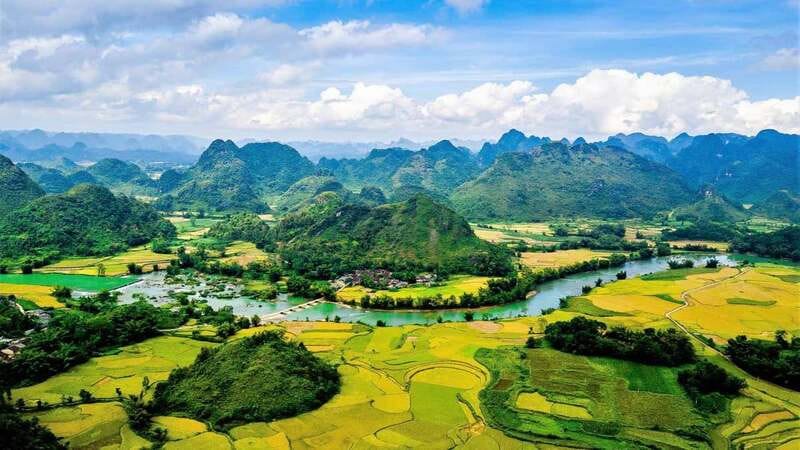 Trải Nghiệm Trọn Vẹn Cao Bằng 2 Ngày 1 Đêm - Vẻ Đẹp Kỳ Vĩ Của Núi Rừng Biên Cương Đông Bắc Trải Nghiệm Trọn Vẹn Cao Bằng 2 Ngày 1 Đêm - Vẻ Đẹp Kỳ Vĩ Của Núi Rừng Biên Cương Đông Bắc