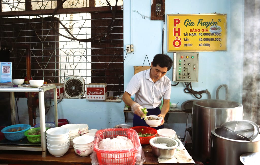 Phở Bò Gia Truyền Hà Nội Giữa Phố Núi Cao Bằng – Hương Vị Khó Quên Phở bò chú Xuân