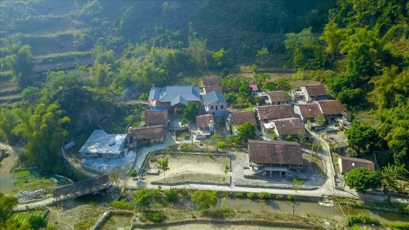 Kinh Nghiệm Du Lịch Thác Bản Giốc Cao Bằng: Hướng Dẫn Chi Tiết Từ Di Chuyển, Tham Quan Đến Ẩm Thực Kinh Nghiệm Du Lịch Thác Bản Giốc Cao Bằng: Hướng Dẫn Chi Tiết Từ Di Chuyển, Tham Quan Đến Ẩm Thực