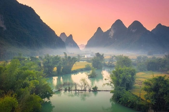 Phong Nậm Cao Bằng: Thiên Đường Xanh Giữa Núi Rừng Biên Viễn Phong Nậm Cao Bằng: Thiên Đường Xanh Giữa Núi Rừng Biên Viễn