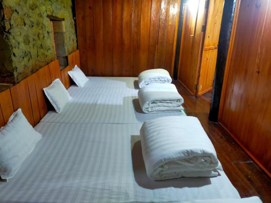 Minh Khang Homestay - Làng đá cổ Khuổi Ky: Trải nghiệm văn hóa Tày độc đáo tại Cao Bằng