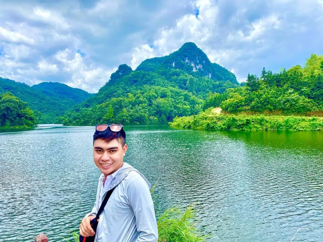 Hồ Bản Viết - Chiêm ngưỡng vẻ đẹp thơ mộng giữa lòng thiên nhiên Cao Bằng Hồ Bản Viết - Chiêm ngưỡng vẻ đẹp thơ mộng giữa lòng thiên nhiên Cao Bằng