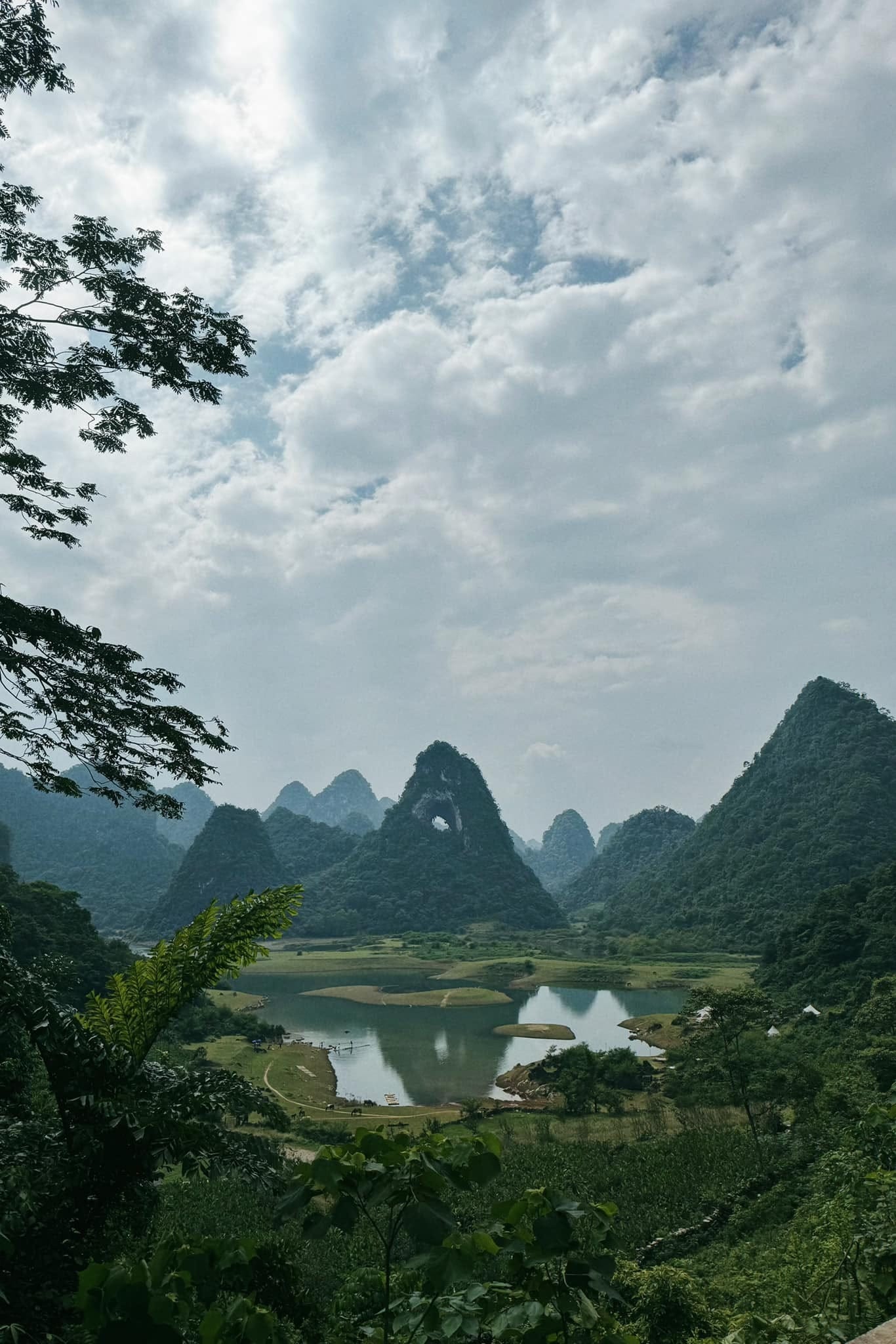 Review hành trình khám phá Cao Bằng 3 ngày 2 đêm – Vùng đất nên thơ khiến lòng người mê đắm Review hành trình khám phá Cao Bằng 3 ngày 2 đêm – Vùng đất nên thơ khiến lòng người mê đắm