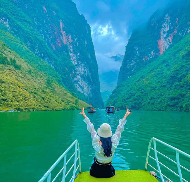 Tour du lịch Hà Giang - Cao Bằng - Bắc Kạn 5 ngày, 4 đêm Tour du lịch Hà Giang - Cao Bằng - Bắc Kạn 5 ngày, 4 đêm