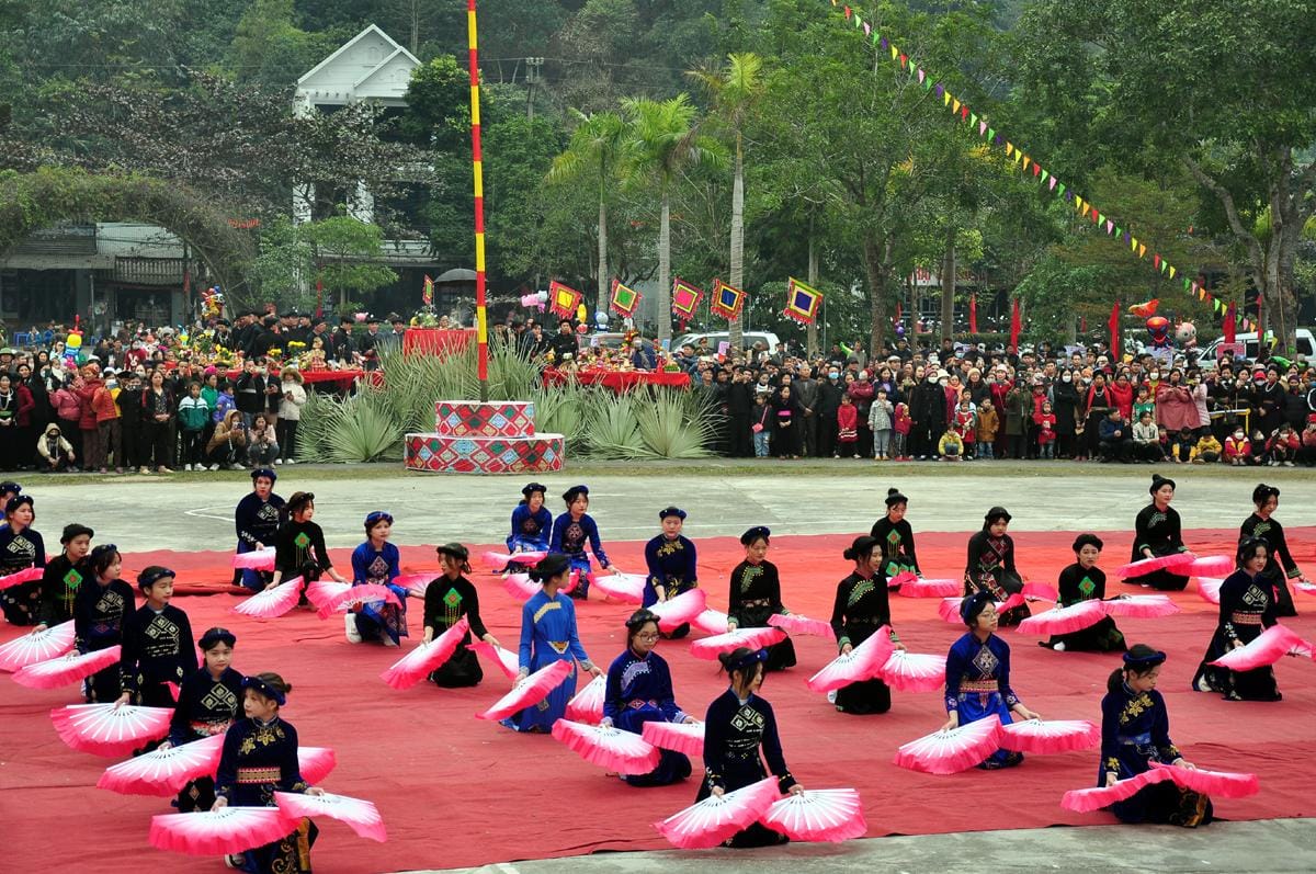 Các lễ hội xuân truyền thống đặc sắc tại Cao Bằng (Phần 1) Các lễ hội xuân truyền thống đặc sắc tại Cao Bằng (Phần 1)