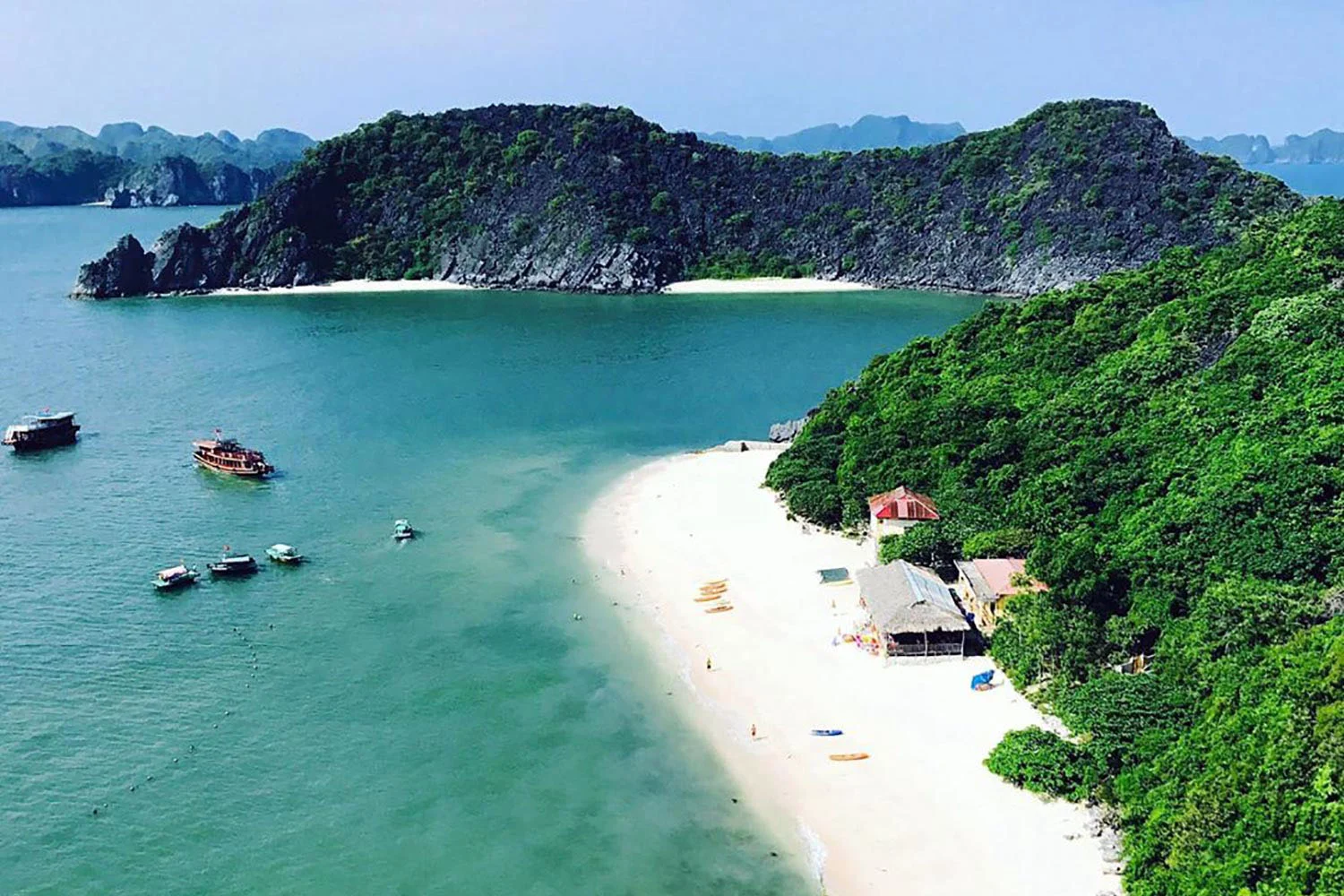 Top 20 Điểm Du Lịch Hot Nhất Việt Nam 2026 Được Du Khách Săn Đón Top 20 Điểm Du Lịch Hot Nhất Việt Nam 2026 Được Du Khách Săn Đón
